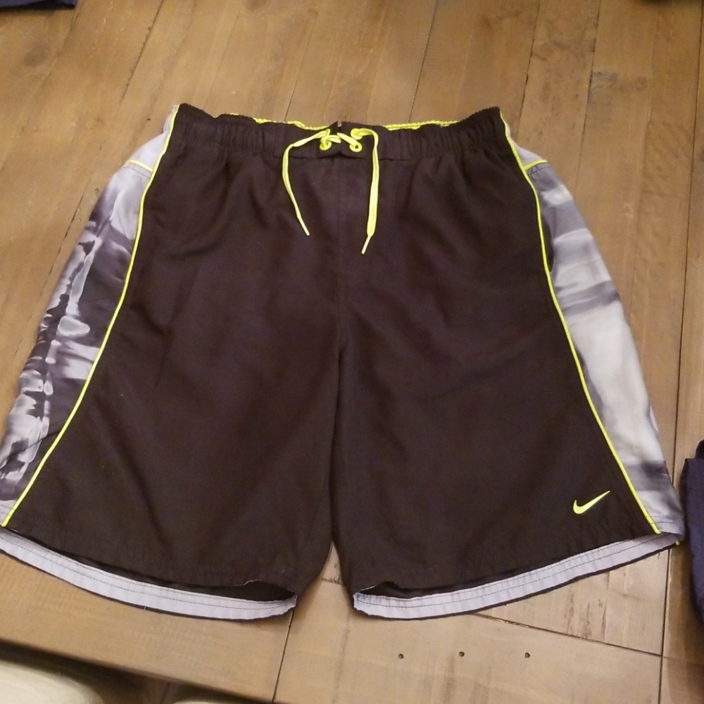Mens Nike Swimtrunck size M